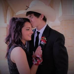 Meet your Posher, Raeley